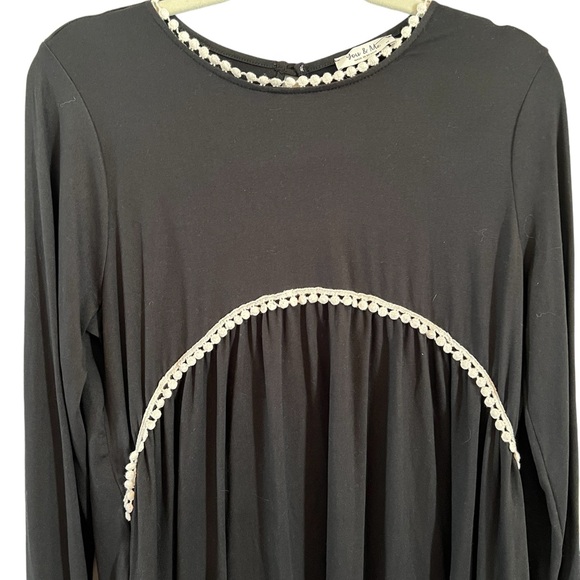 EUC You & Me Dress - Picture 2 of 8